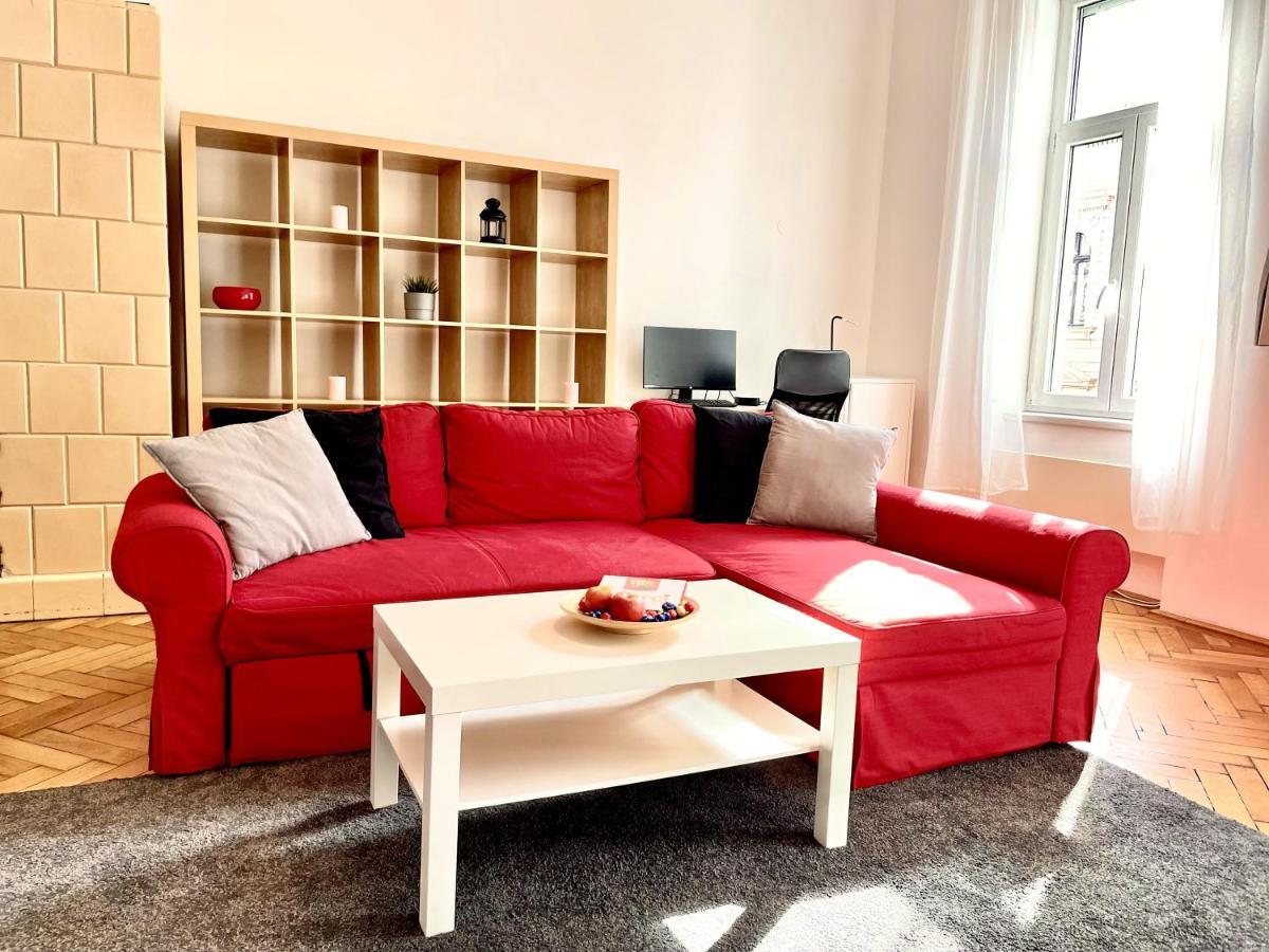 Eotvos 25 Apartment Budapest Luaran gambar