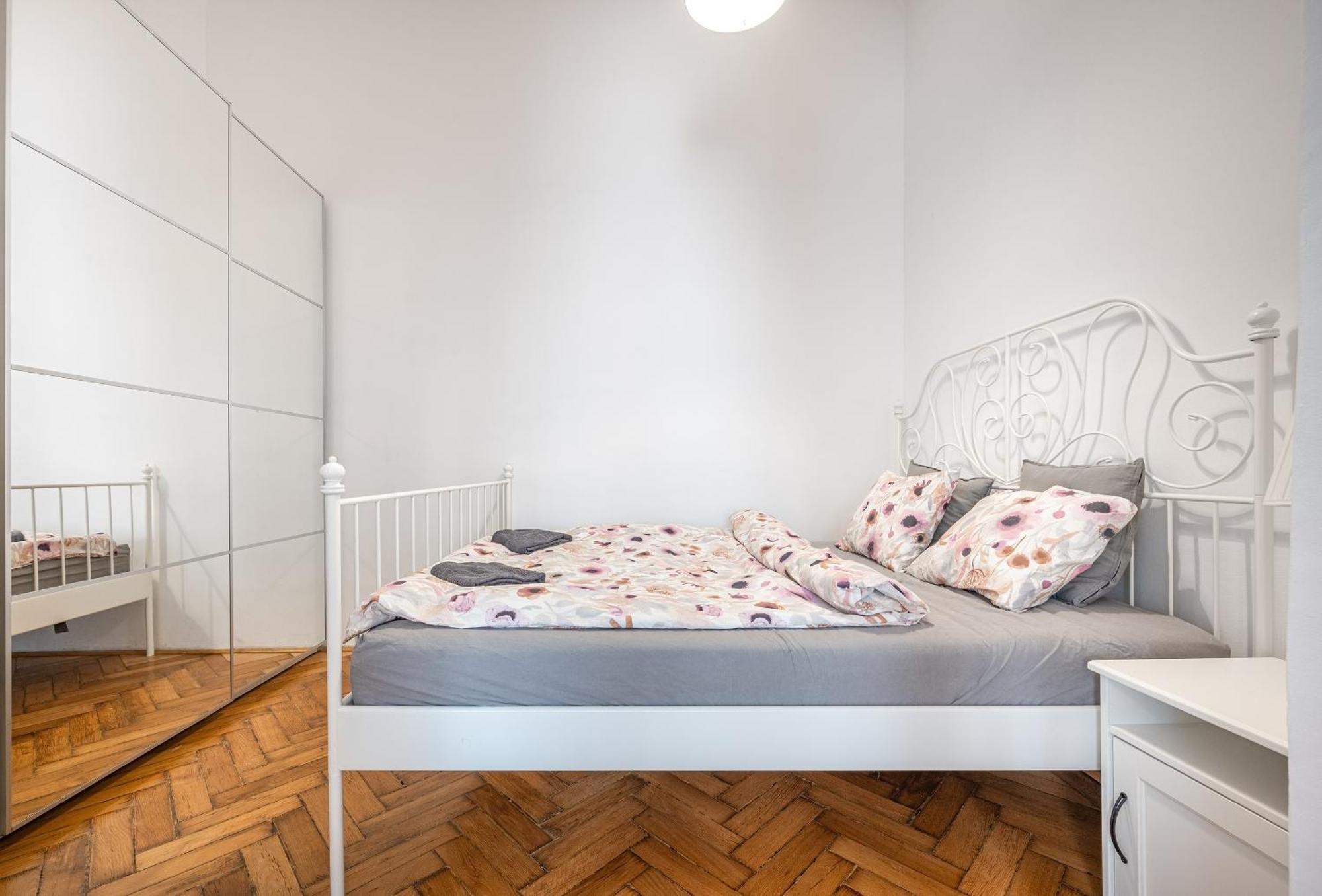 Eotvos 25 Apartment Budapest Luaran gambar